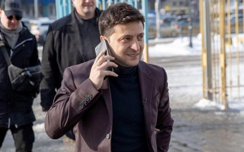 Ukraina: sondaże wróżą wygraną komika