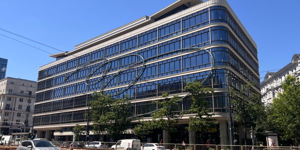 17 candidates apply to lead PAIH; Artur Osuchowski acting CEO since July