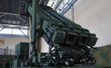 Wyrzutnia M903 w siedzibie 3. Warszawskiej Brygady Rakietowej Obrony Powietrznej w Sochaczewie-Bieli