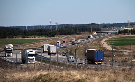 Firmy transportowe tną floty i zamykają działalność. Branża mówi o zapaści