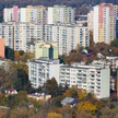 Miesięczne wydatki na ratę kredytu coraz mniej obciążają portfele gospodarstw domowych