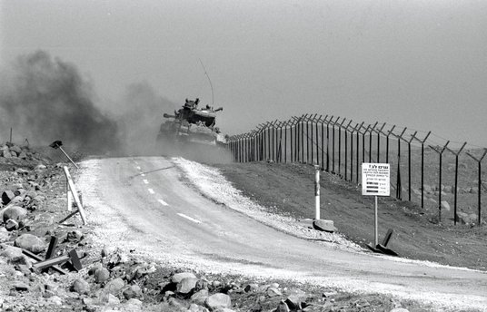 Wojna Jom Kipur – wojna Izraela z koalicją Egiptu i Syrii w październiku 1973 r.