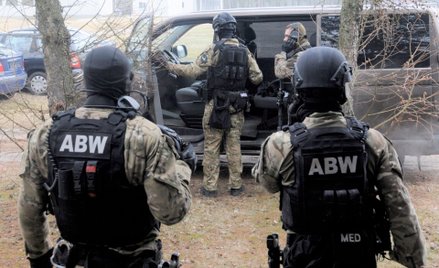 ABW nie wyjaśnia, dlaczego nie poinformowała prokuratury o tym, co wiedziała o poszukiwanym