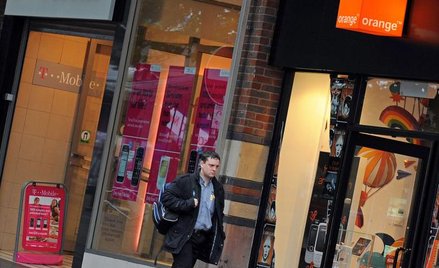 T-Mobile pod rękę z Orange