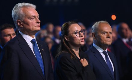 Konferencja na rzecz Odbudowy Ukrainy. Od lewej: prezydent Litwy Gitanas Nausėda, premier Ukrainy Ju