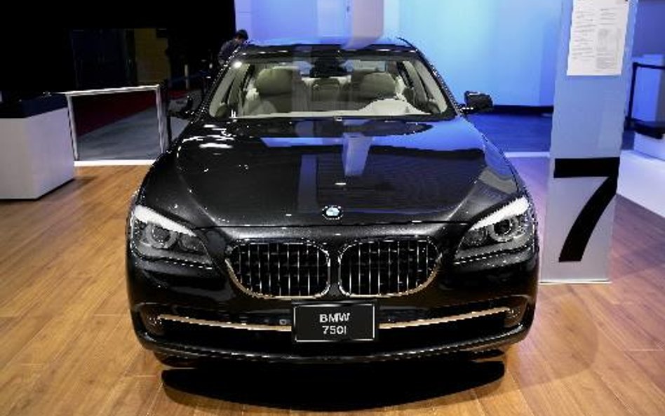 Auto ukradzione z salonu