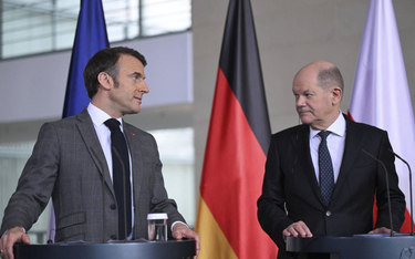 Prezydent Francji Emmanuel Macron i kanclerz Niemiec Olaf Scholz