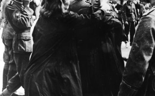 ?W latach 1939–1944 Polacy we Lwowie doświadczyli dwóch okupacji: sowieckiej i niemieckiej