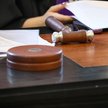 Klientom biura podróży skradziono leki. Czy to powód do zerwania umowy?
