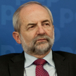 Juliusz Braun jest wykładowcą Collegium Civitas, był posłem na Sejm i prezesem TVP, autorem wielu pu