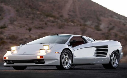 Cizeta V16t z silnikiem o 16 cylindrach