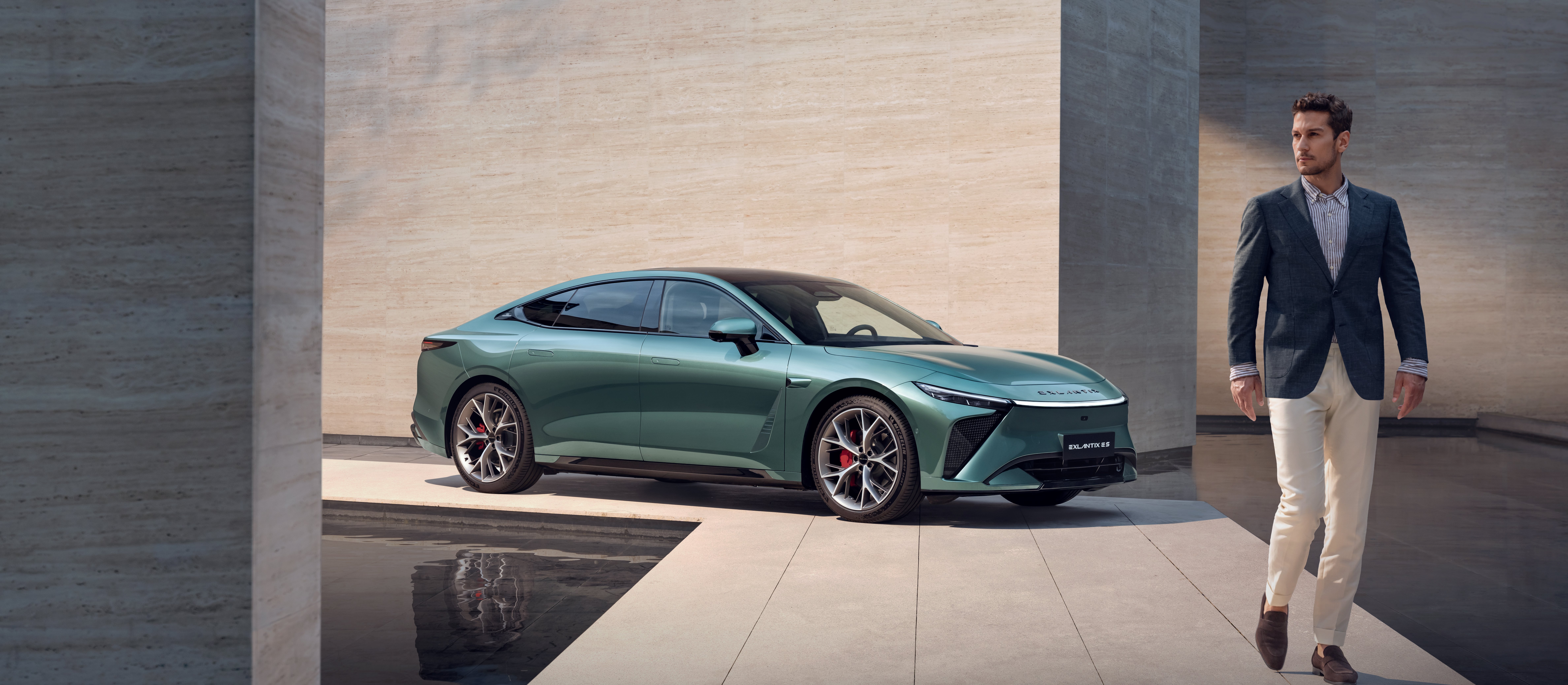 Nowy luksus zaczyna się od rozmowy. Byliśmy w showroomie EXLANTIX w Warszawie