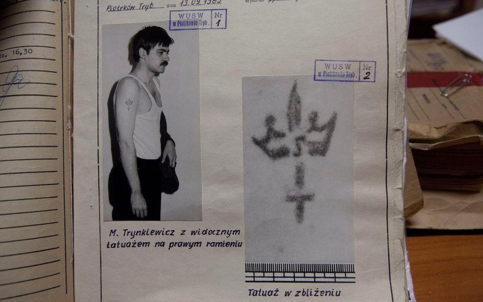 Materiały pornograficzne w celi Trynkiewicza