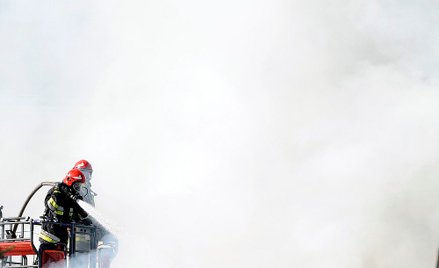 Płonie wysypisko w Studziankach. Strażacy walczą z ogniem