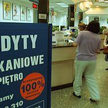 Kowalscy biorą kredyty, firmy je spłacają
