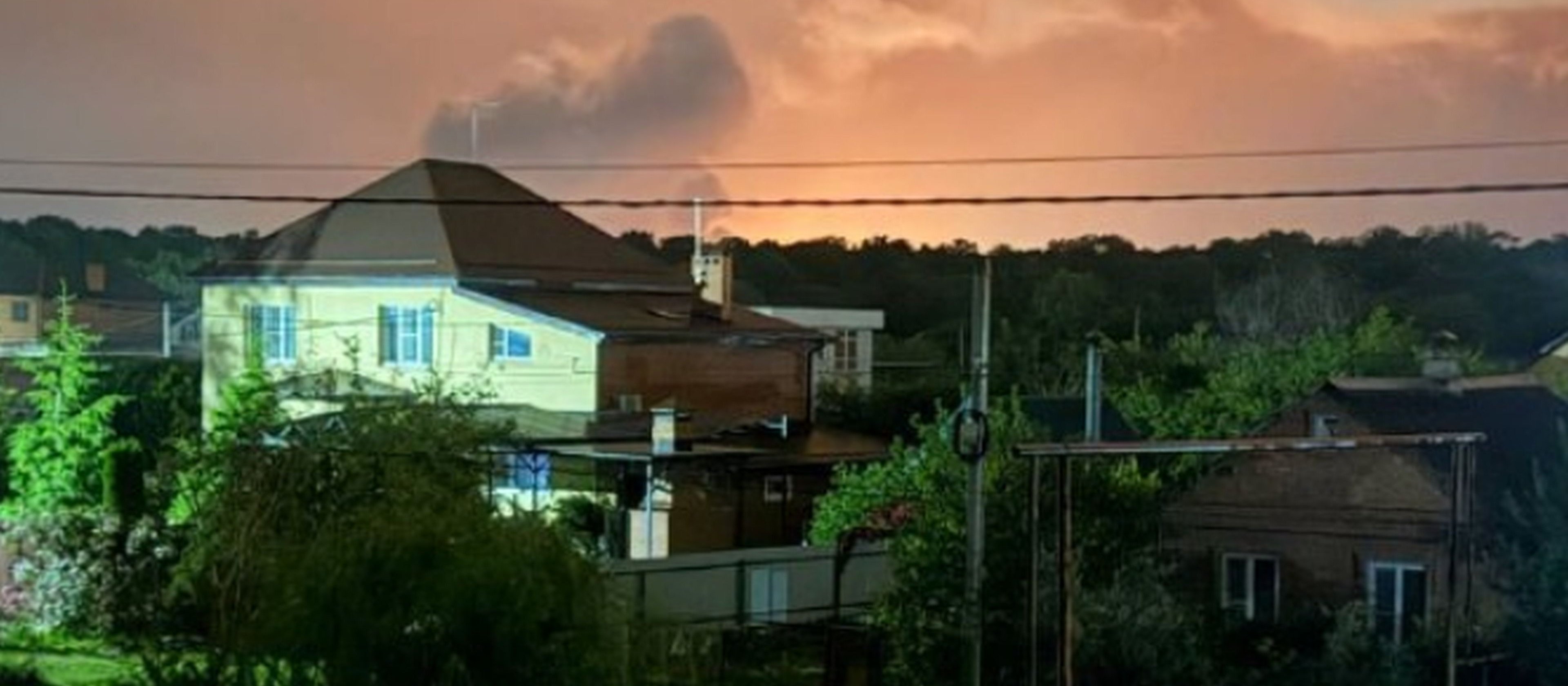 Kolejna noc, kolejna płonąca rafineria w Rosji. Zaatakowany Iran zamyka cieśninę Ormuz