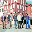 Na zamku w Mirze. Od lewej: A. Radziwiłł, M. Radziwiłł, D. Radziwiłł, M. Radziwiłł, K. Tomaszewski i