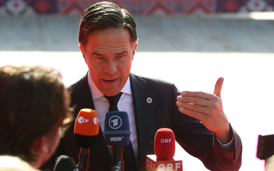 Poza przeprosinami premier Mark Rutte (na zdjęciu) ma powołać wart 200 mln euro fundusz dla wypłaty 