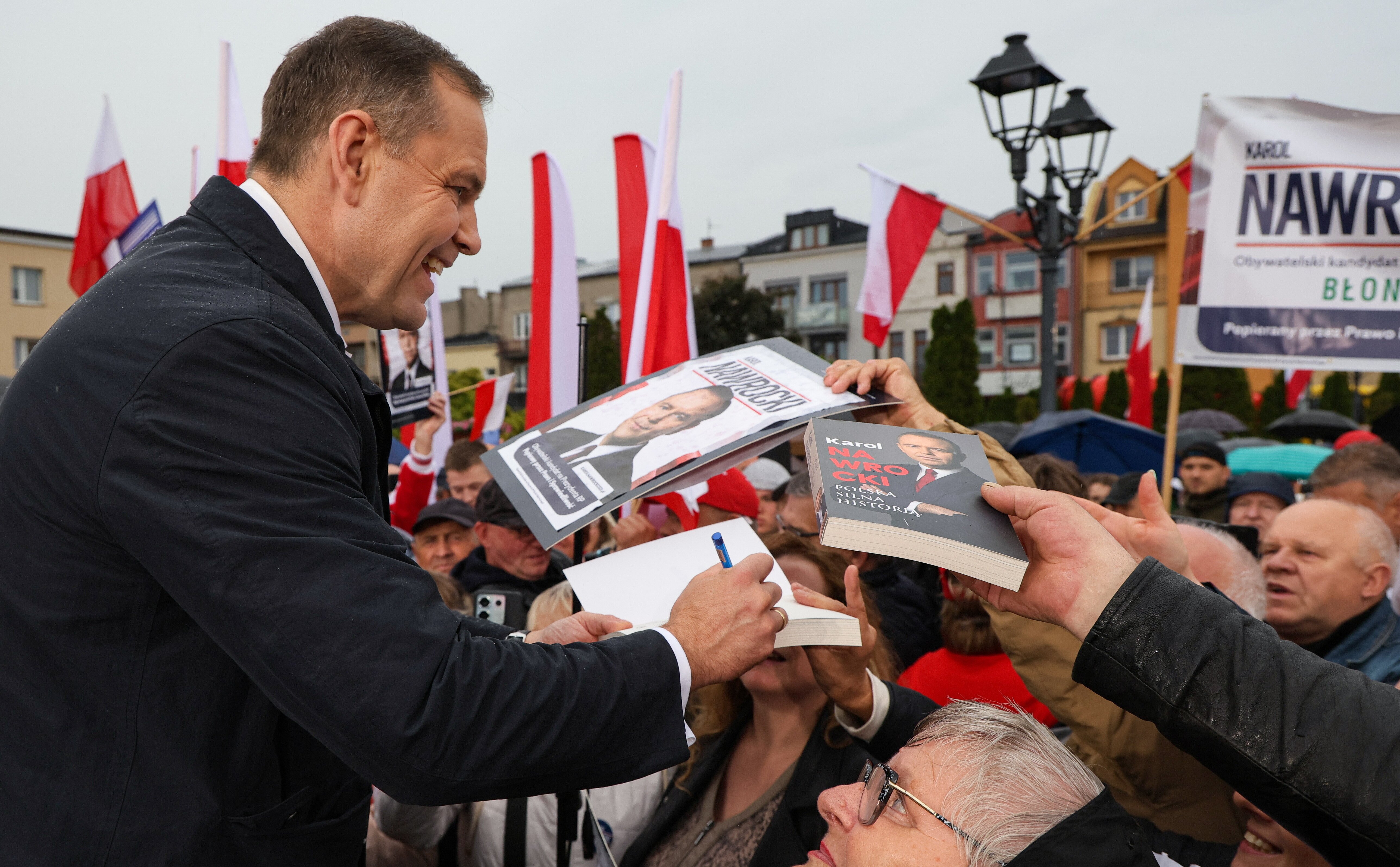 Ułaskawienie za poparcie w drugiej turze. Smerf Malarz o propozycji od „zaplecza Karola Nawrockiego”