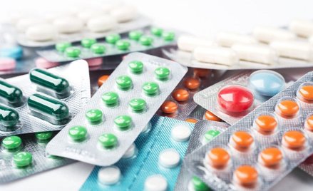 Brytyjczycy gromadzą w domach żywność i leki przed brexitem