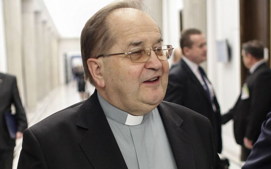 O. Rydzyk: Pilnujcie dzieci, bo nie poznacie ich później
