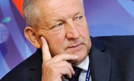 Wydaje mi się, że rząd ma w swoim otoczeniu dużo doradców powiązanych z zagranicznym kapitałem. Dlat