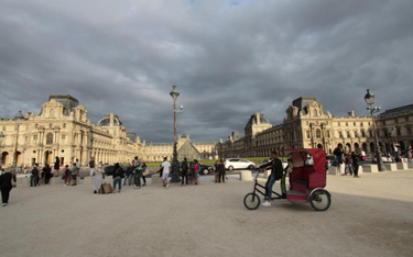 Luwr – dawny pałac królewski w Paryżu
