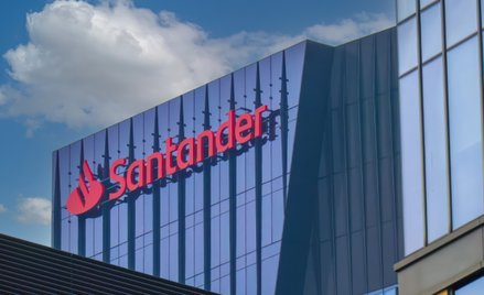 Santander uzupełnia kadrowe braki. Na początek stawia na specjalistę z mBanku