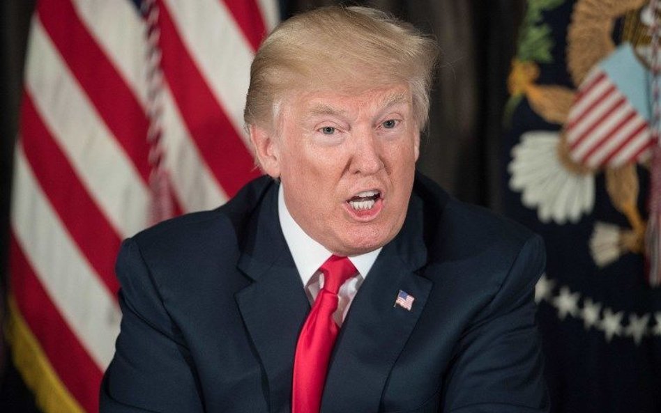 Donald Trump straszy Chiny nowymi cłami