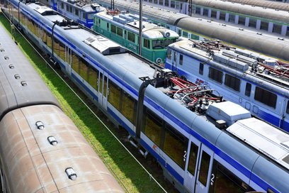 Warszawa – największa aglomeracja w kraju, gdzie kolej to nie tylko środek transportu na dłuższe tra