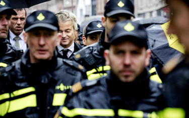 Partia Wolności (PVV) Geerta Wildersa ma szansę na wygraną w środowych wyborach