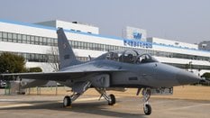 Pierwsze koreańskie lekkie myśliwce z szachownicami