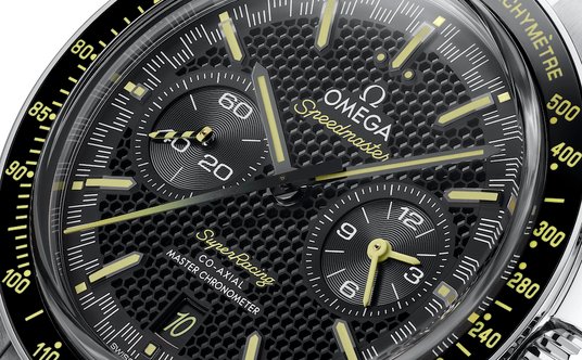 Charakterystyczna tarcza o strukturze plastra miodu to nawiązanie do jednego z koncepcyjnych modeli 