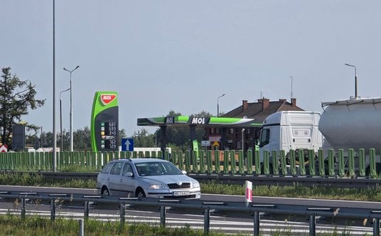 Stacja MOL na S7 Warszawa - Radom