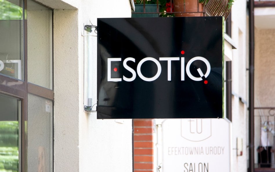 Internetowa sprzedaż Esotiq pod presją