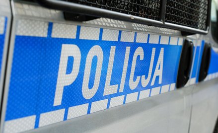 Warszawa: Krzyczał, że Ziemię opanowali kosmici, zaatakował policjantkę. Mężczyzna zatrzymany