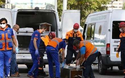 10 października – co najmniej 128 osób zginęło w zamachu terrorystycznym w Ankarze.