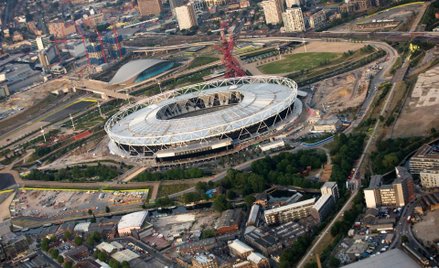 Premier League coraz bardziej miliardowa