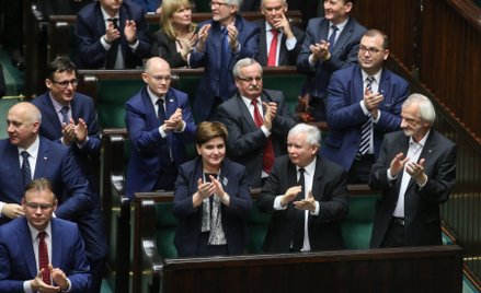 PiS skażone naiwnością zwycięzcy