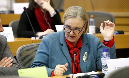 Europosłowie: KE przed TSUE za zaniechania ws. Polski i Węgier