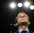 Emmanuel Macron młodszy od przeciętnego Francuza