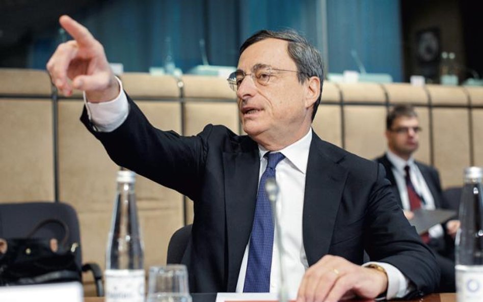 Mario Draghi, prezes EBC od 2011 r., był wcześniej twórcą kontrowersyjnego włoskiego programu prywat