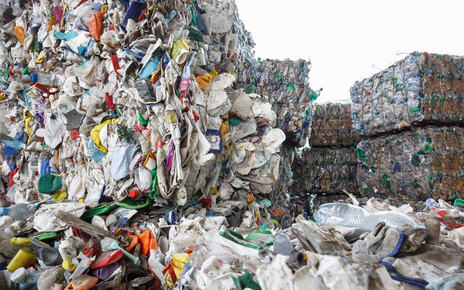 Zwiększenie ponownego wykorzystania tworzyw sztucznych może ograniczyć zanieczyszczenie plastikiem o