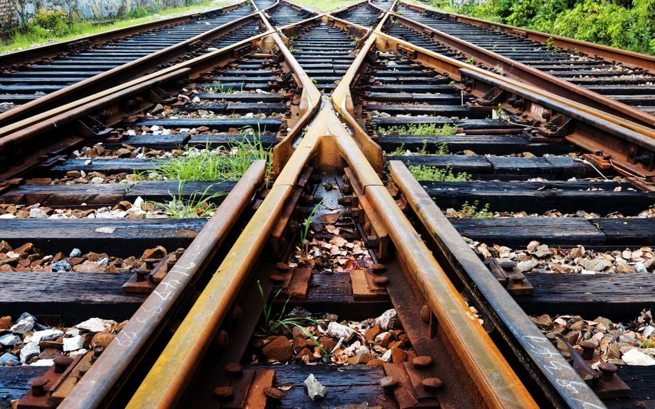 Mirbud miał przebudować trasę kolejową Rail Baltica, ale został wykluczony z przetargu z powodu błah