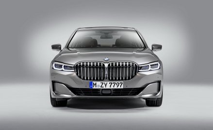 BMW wycofuje z oferty najmocniejszego diesla i silnik V12