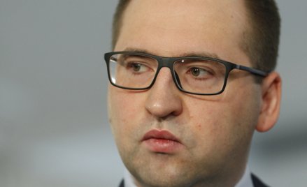 Adam Bielan: Fałszerstwo to za mocne słowo. Pod pozostałą częścią wypowiedzi Waszczykowskiego się po