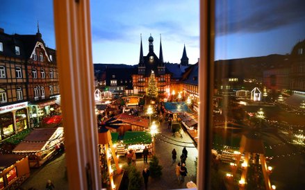Bożonarodzeniowy kiermasz w Wernigerode na wschodzie Niemiec
