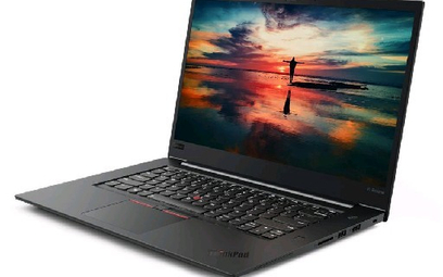 Lenovo ThinkPad X1 Extreme to idealny partner zarówno podczas pracy w biurze, jak i w trakcie biznes