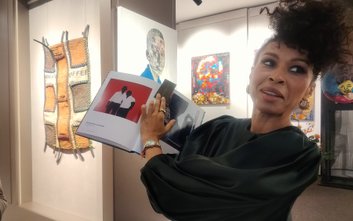 Omenaa Mensah prezentuje swoją galerię