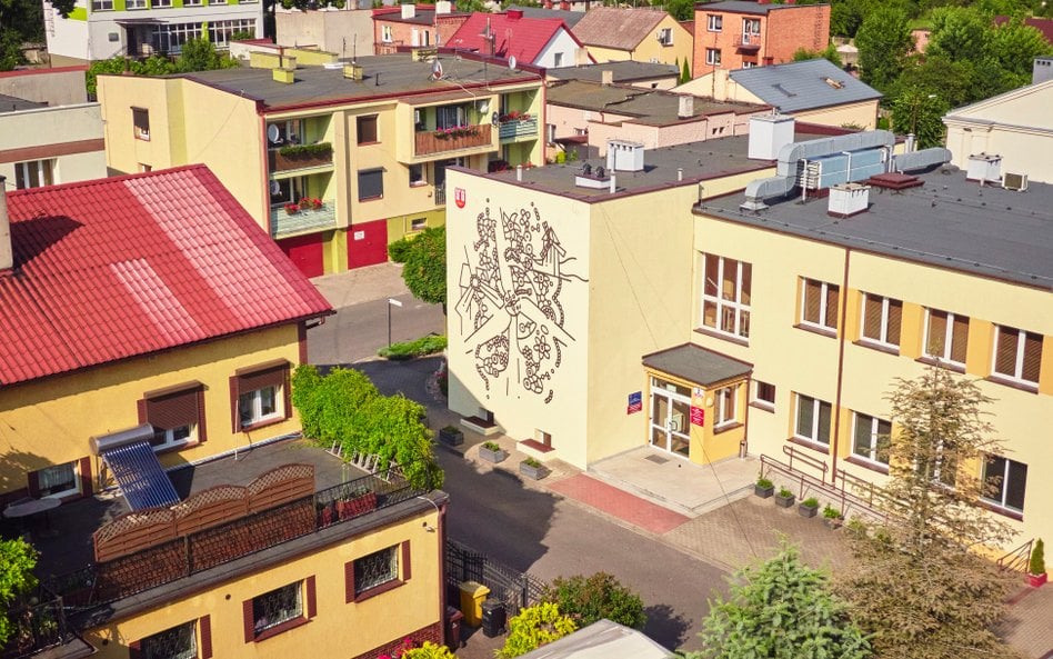 Jednym z symbolicznych aktów akceptacji zmian w energetyce są murale, które w czerwcu odsłonięto w K